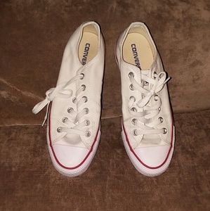 (Worn once) Mens white converse